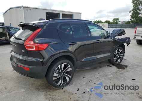 2023 Volvo Xc40 Plus z USA, uszkodzony, nr VIN YV4L12UW7P2066772
